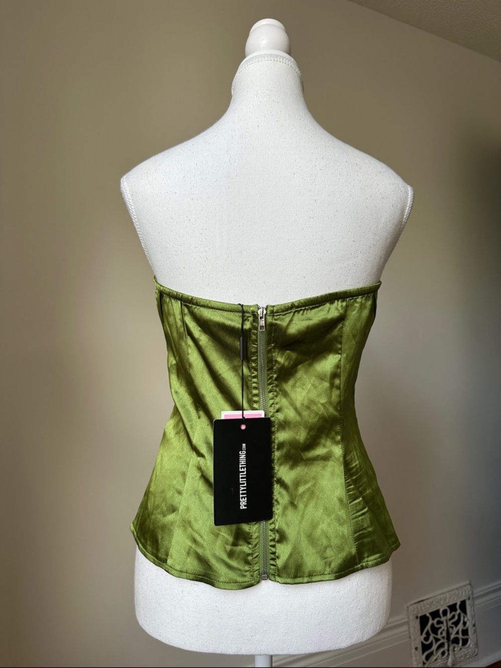 NWT PRETTYLITTLETHING Olive Satin Fairy Whimsy Renfair Party Corset Size 6 - Picture 3 of 5